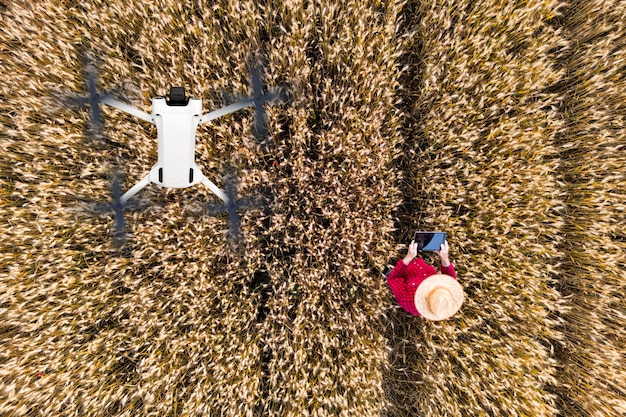 Smart Agriculture: Tech Boosting Yields & Saving Water