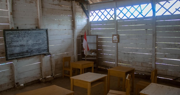 A split-screen image showing a traditional classroom with rows of desks on one side, and a modern personalized learning environment with students collaborating on different AI-powered learning stations on the other side. The personalized learning side features dynamic visualizations and real-time feedback displayed on large screens.