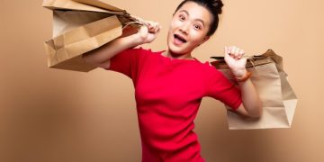 Discount Shopping Hacks: Clearance Deals in January 2025 - Cover Image