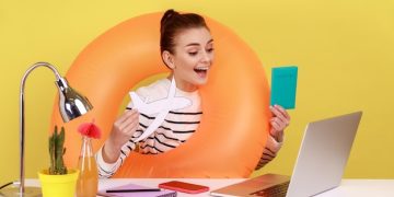 Discount Shopping for Beginners: Your Guide to Online Deals - Cover Image