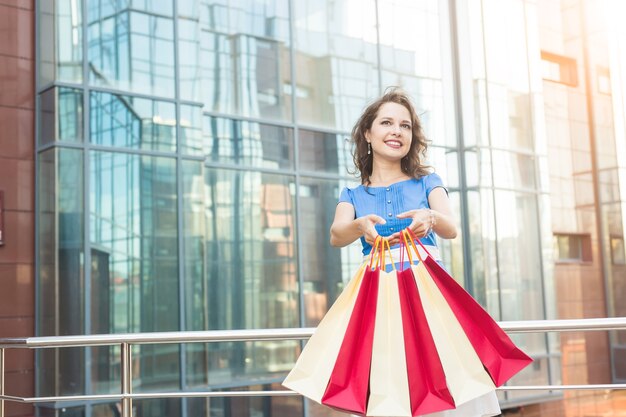 Unlock Exclusive Discounts: Employee Pricing at Major US Retailers