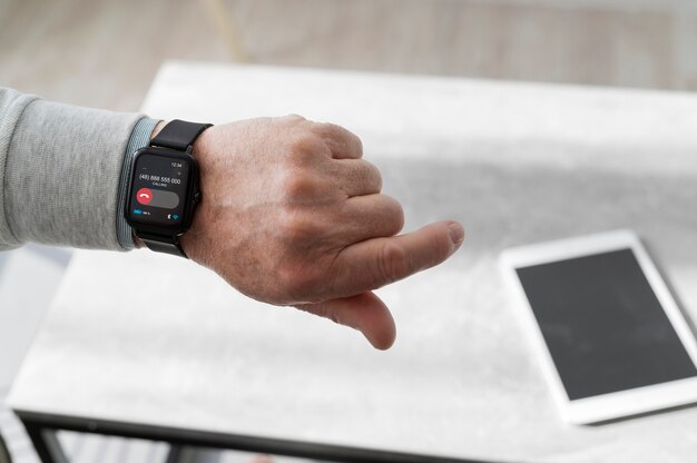 A smartwatch screen showcasing customized notification settings, allowing the user to prioritize essential alerts and filter out unnecessary distractions.