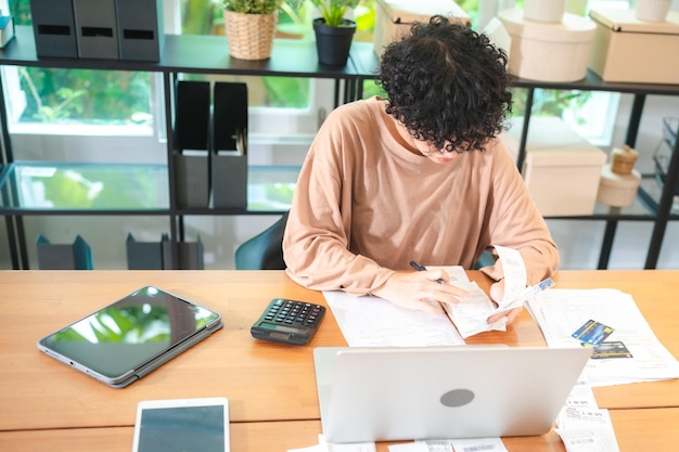 Maximize Savings: Audit Expenses & Cut Costs by 15% in 3 Months