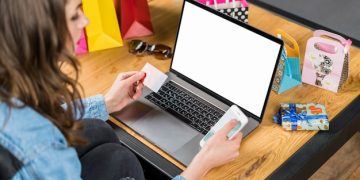 The Ultimate Guide to Coupon & Cashback Browser Extensions in 2025 - Cover Image